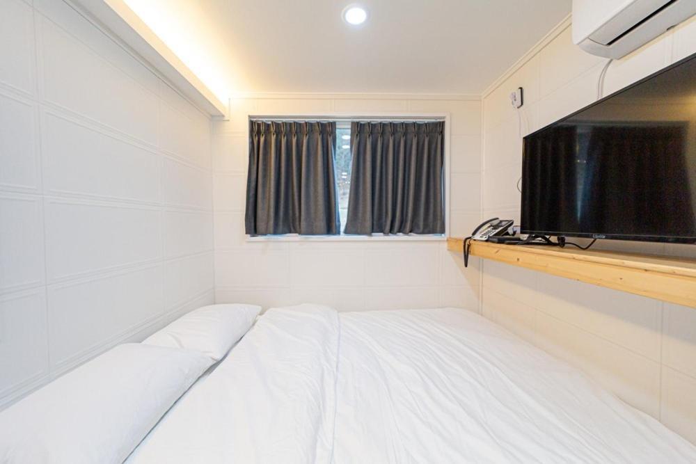 Chuncheon Weolsongli Camp Hotell Rom bilde